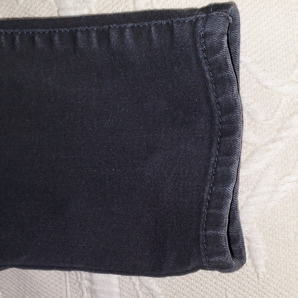 Jessica Simpson Skinng Jeans - Picture 6 of 10